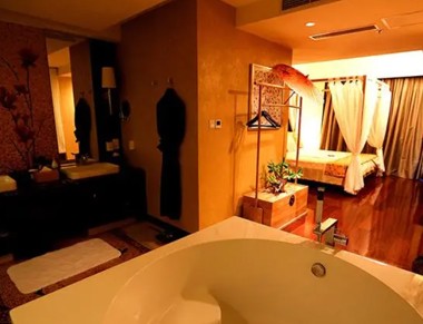 南京玄武区养生会所的黄昏恋:当爱情遇上八十岁